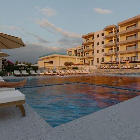 Hotel Blue Moon Улцин Екстериор снимка