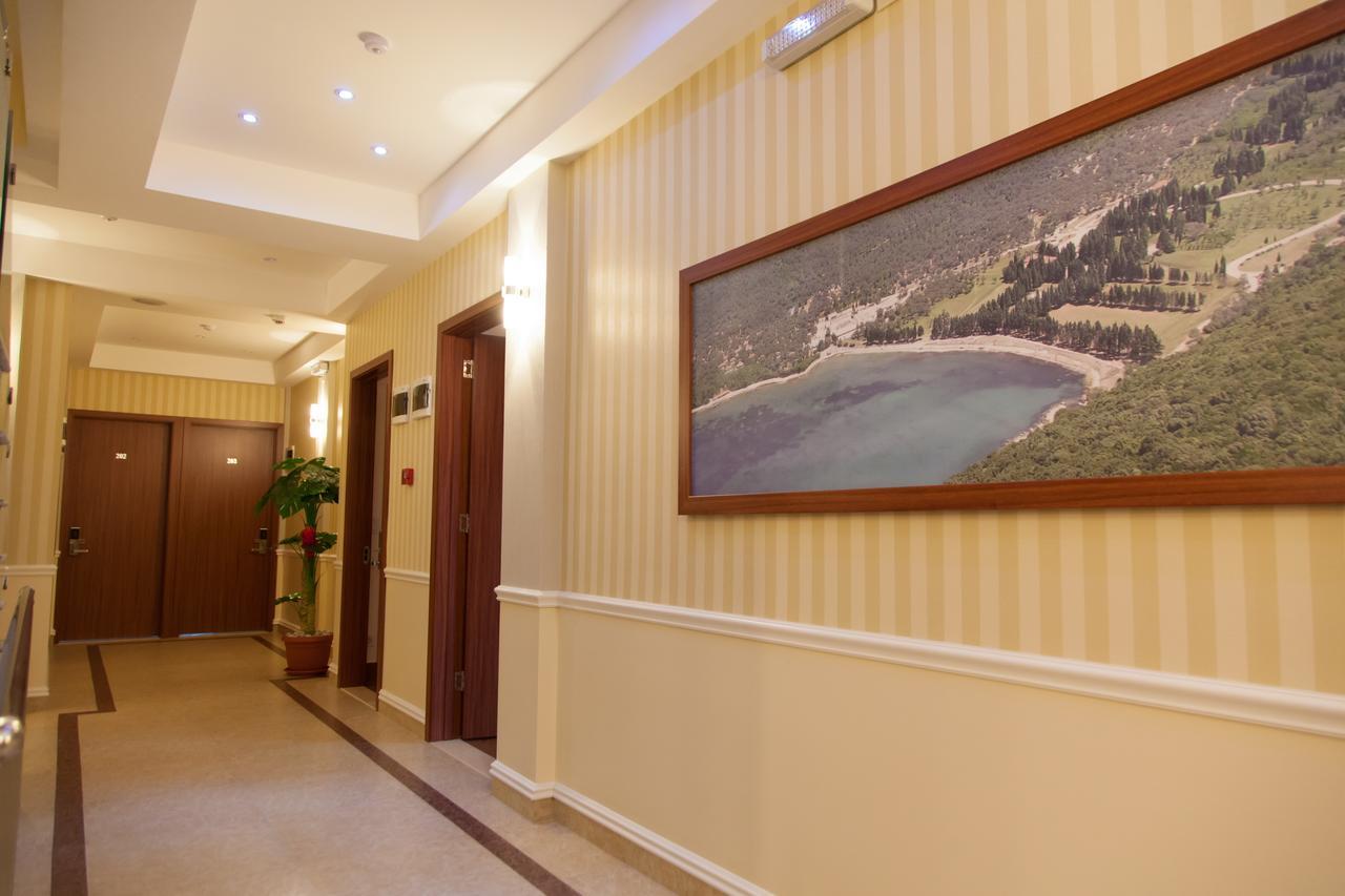 Hotel Blue Moon Улцин Екстериор снимка