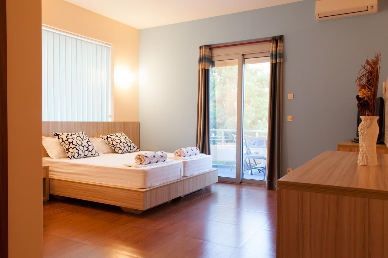 Hotel Blue Moon Улцин Екстериор снимка
