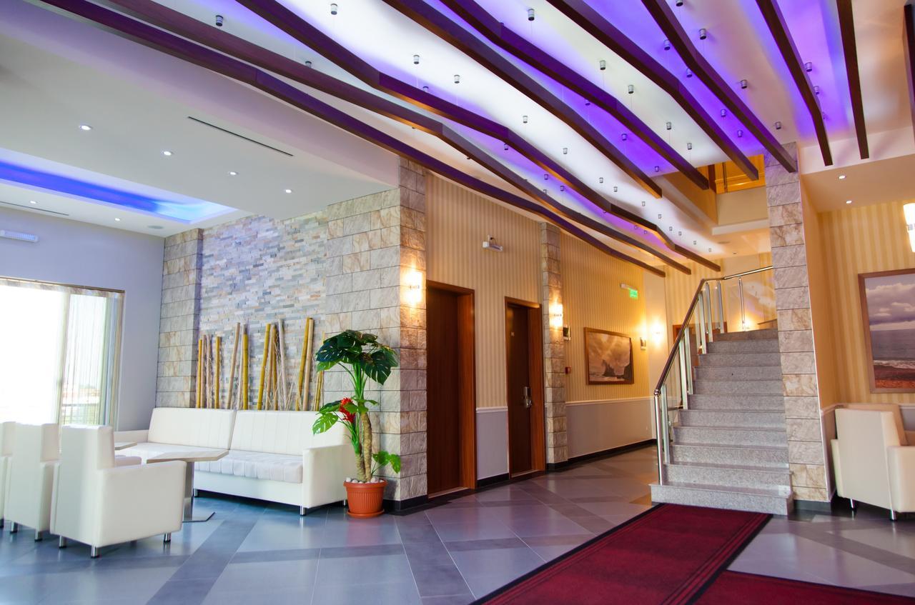 Hotel Blue Moon Улцин Екстериор снимка